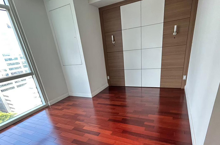 Condominium in Ploenchit : Athenee Residence 